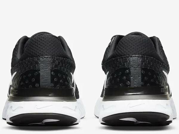 ナイキ NIKE REACT INFINITY RUN FK 3 リアクト インフィニティ ラン