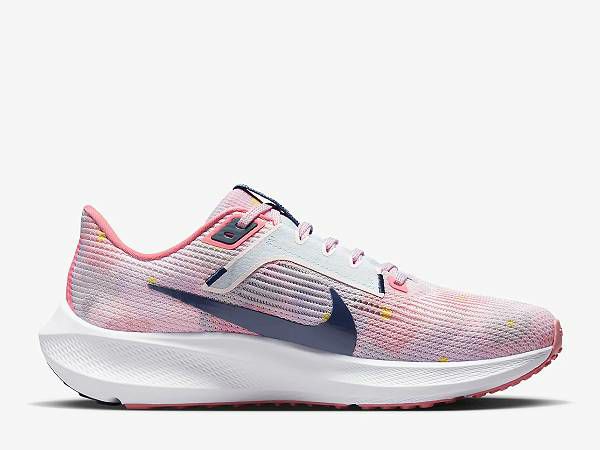 ナイキNIKEAIRZOOMPEGASUS40PRMエアズームペガサス40プレミアムレディースピンクスポーツランニングシューズランシューDV7890-600