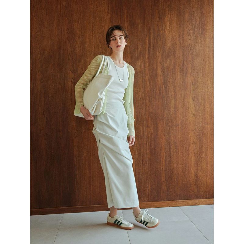 エミ emmi emmi atelier タック入りストレッチタイトスカート エミ emmi emmi atelier タック入りストレッチタイトスカート