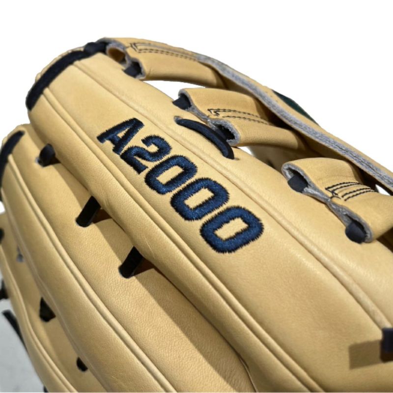 ウイルソン/ウィルソン Wilson 超限定MLBウイルソン A2000 硬式用グラブ 外野手用 1775型 12.75インチ 限定 青木宣親選手モデル  一般 左投げ用有り ブロンド 野球 硬式 グローブ 限定 MLB 軟式使用可能 草野球 右利き 左利き WBW102175 WBW102176 |  スポーツマリオ公式 ...