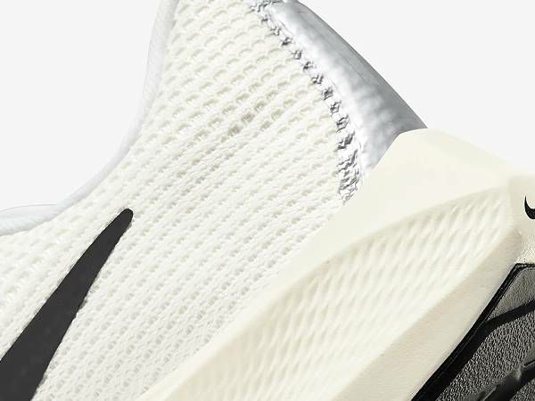 ナイキ エアズームペガサス40 白28cm NIKE ZOOM PEGUASUS 楽天市場】ナイキ NIKE AIR ZOOM PEGASUS 40 エア ズーム