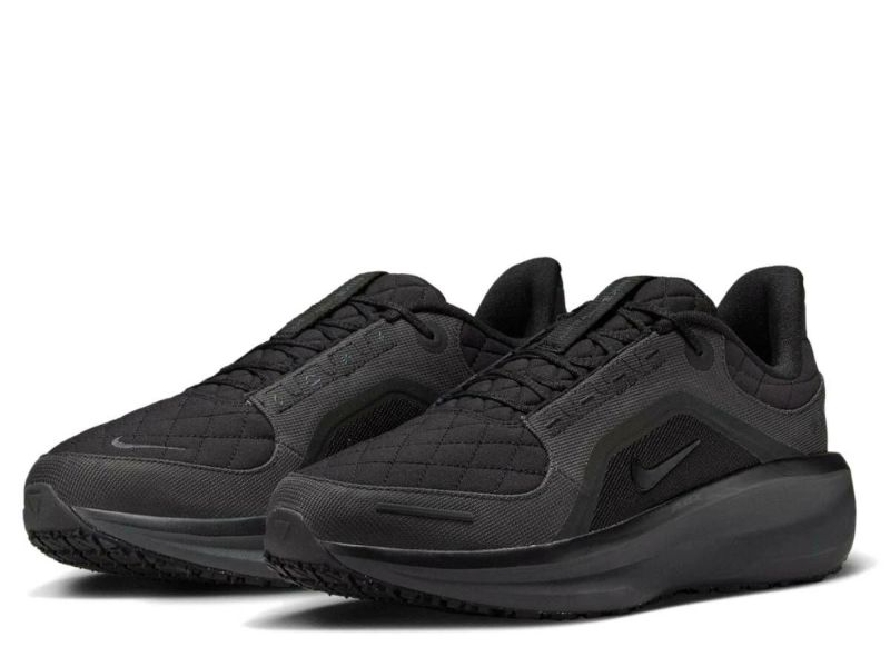 Nike ウィンフロー11 8.5/26.5cm GORE-TEX ブラック ナイキ ウィンフロー11 GORE-TEX 26cm 黒 ランニングシューズ