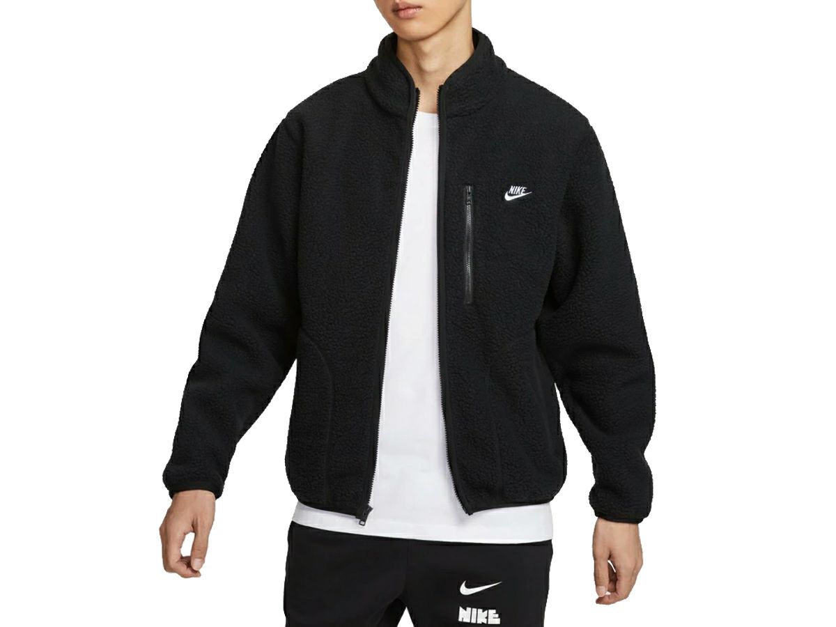 NIKE therma-fit ロゴジャケット　ロゴアウター　ブラック　即日発送 NIKE therma-fit ロゴジャケット ロゴアウター ブラック 即日発送