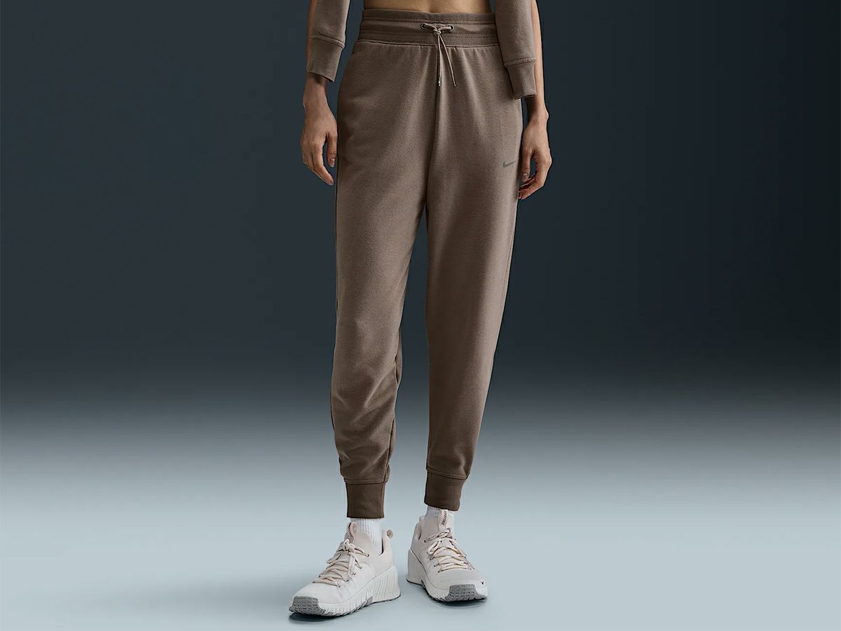 ナイキ NIKE Therma-FIT エッセンシャル ランニングパンツ